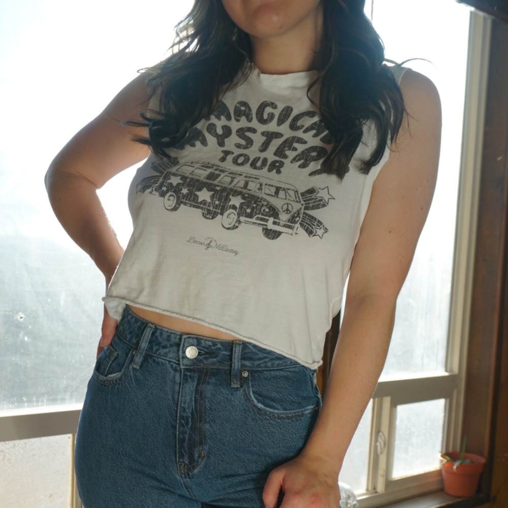 Retro Crop top Graphic T